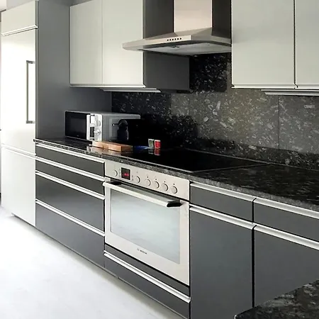 Bright And Modern In The Heart Of Daire Altstätten